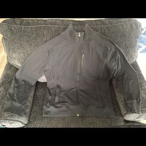 Men's Lululemon Extra Large Jacket.